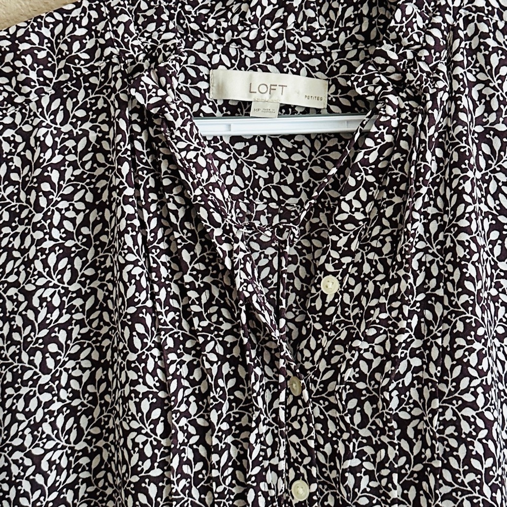 LOFT Blouse - Picture 4 of 4